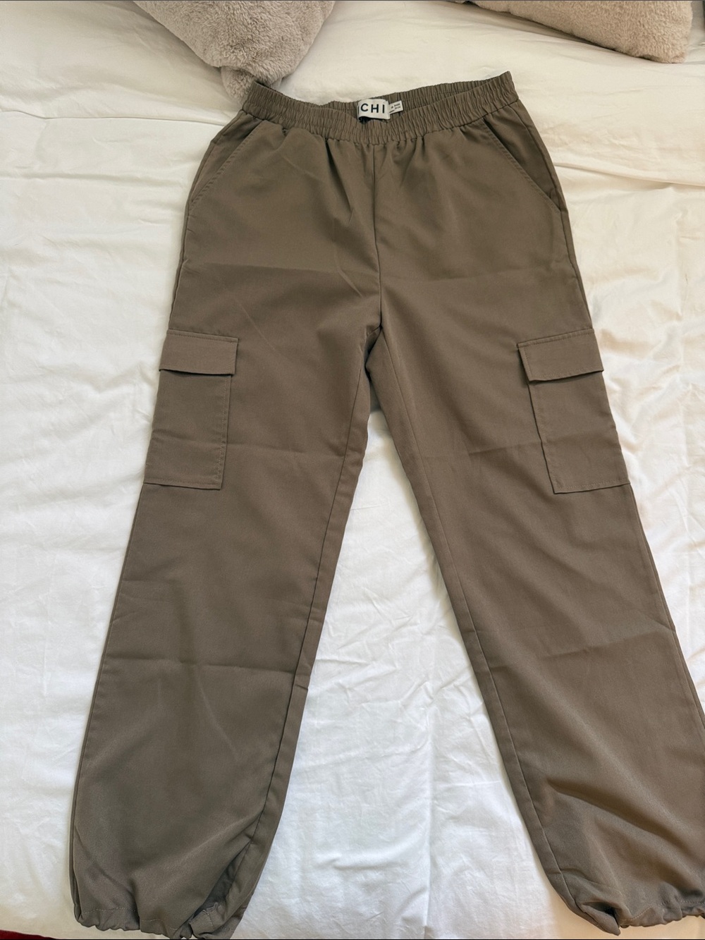 ICHI Women's Straight-Leg Cargo Pants in Olive (EU size 38)